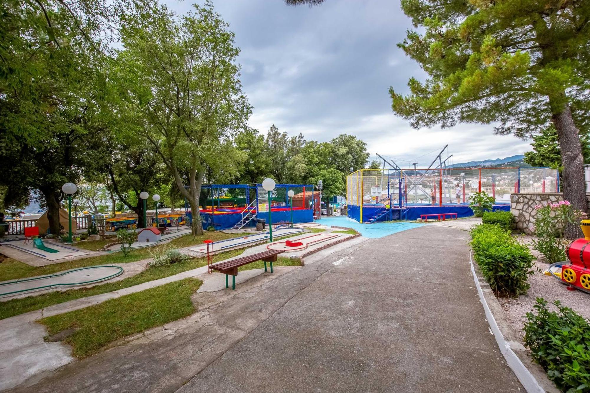 Paviljoni Slaven Hotel Selce Kültér fotó